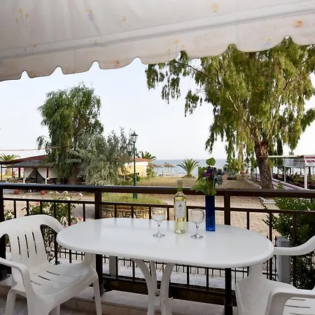 Seaside Studios Paralia Dionisiou Exterior foto